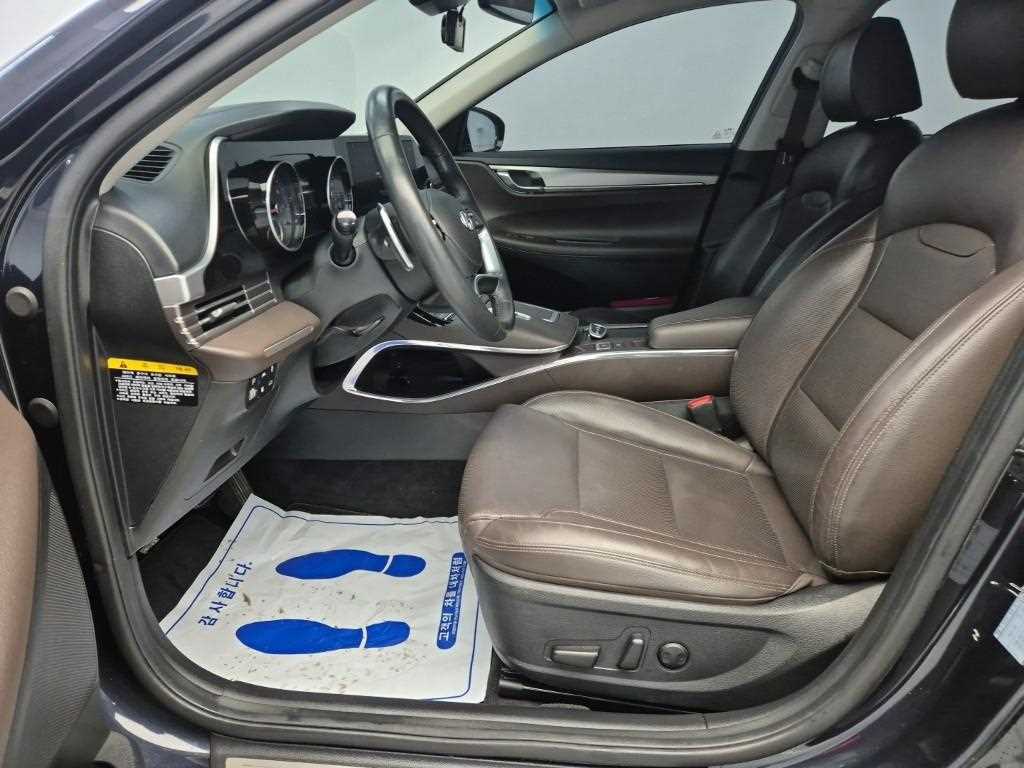 HYUNDAI Grandeur - Vista 11