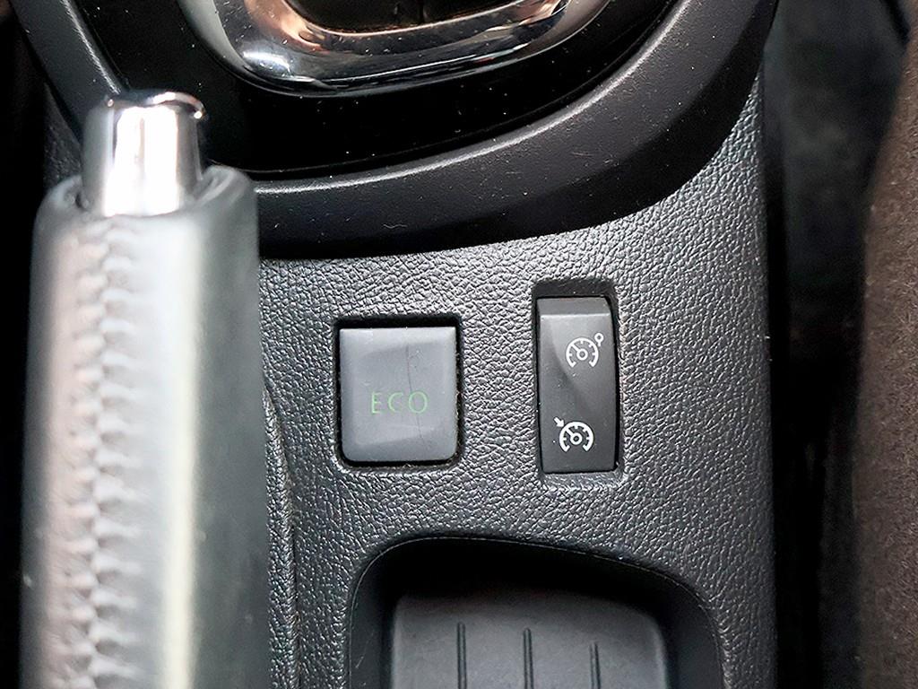 SAMSUNG QM3 2017 Blanco - Importación desde Corea - HF Imports Iquique - Foto 11