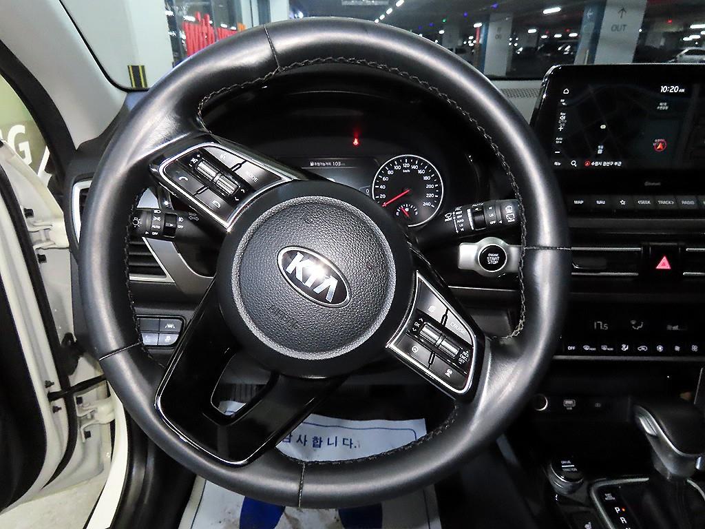 KIA Seltos - Vista 8