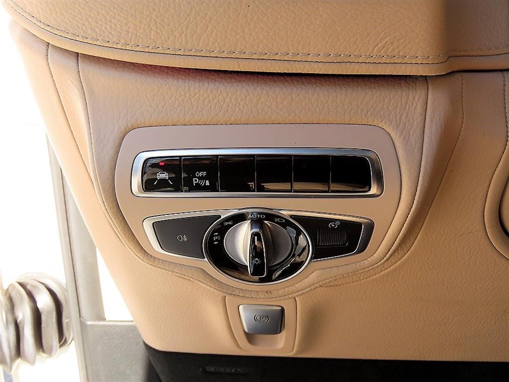 Mercedes Benz G Class (G Wagen) - Vista 11