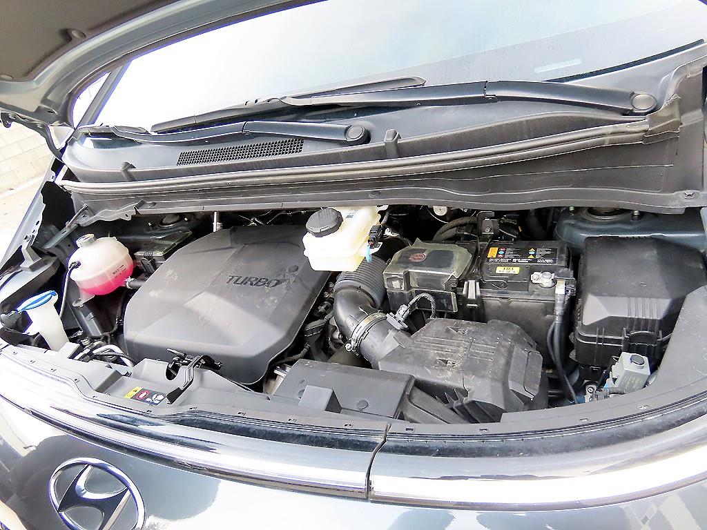 HYUNDAI Staria 2023 Gris - Importación desde Corea - HF Imports Iquique - Foto 19