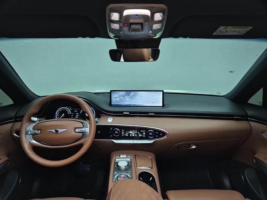 Genesis GV70 - Vista 7