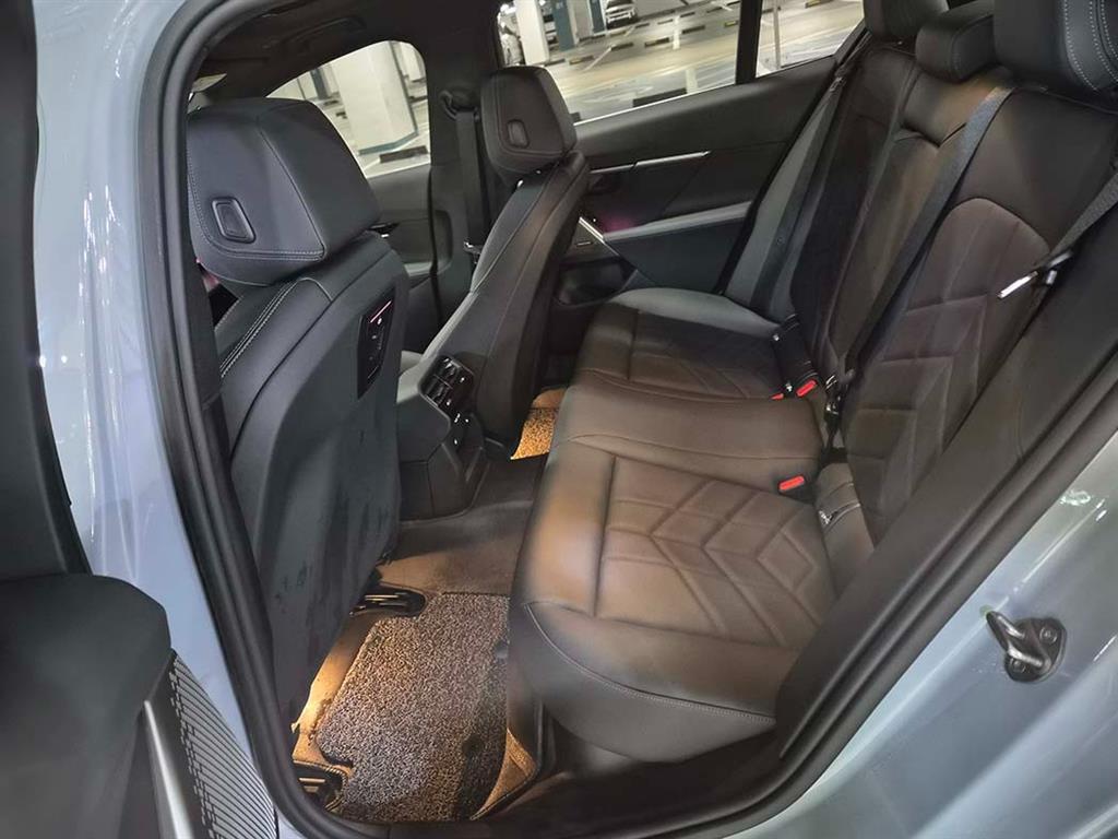 BMW 5 Series - Vista 7