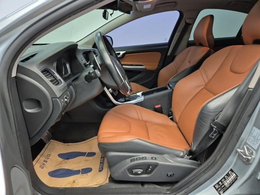 Volvo S60 2016 Gris - Importación desde Corea - HF Imports Iquique - Foto 15