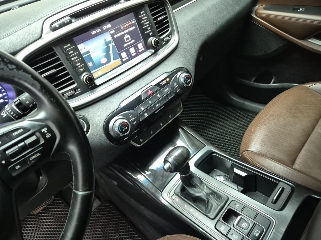 KIA Sorento - Vista 10