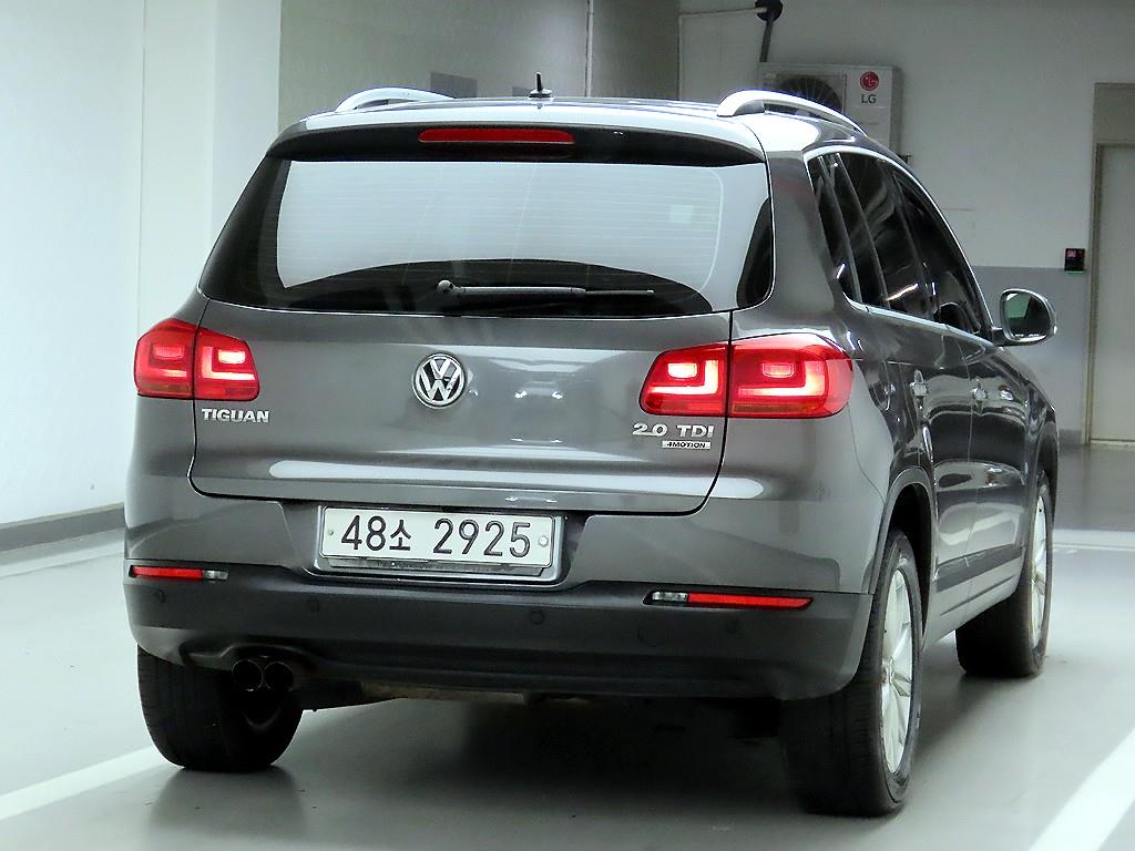Volkswagen Tiguan - Vista 4
