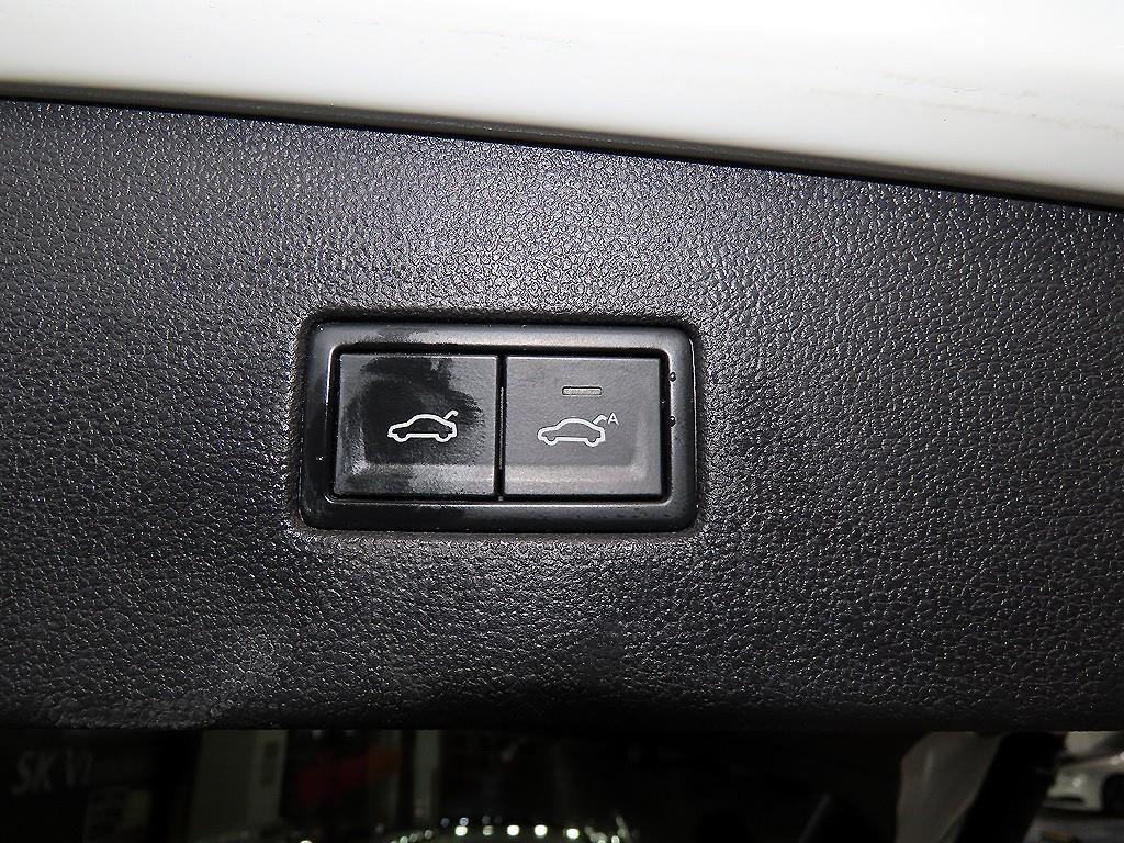 Volkswagen Tiguan 2018 Blanco - Importación desde Corea - HF Imports Iquique - Foto 16