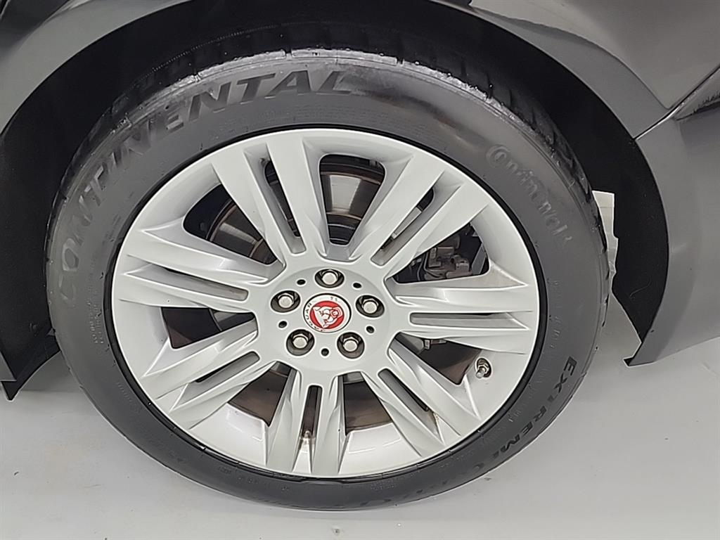 Jaguar XF 2017 Negro - Importación desde Corea - HF Imports Iquique - Foto 19