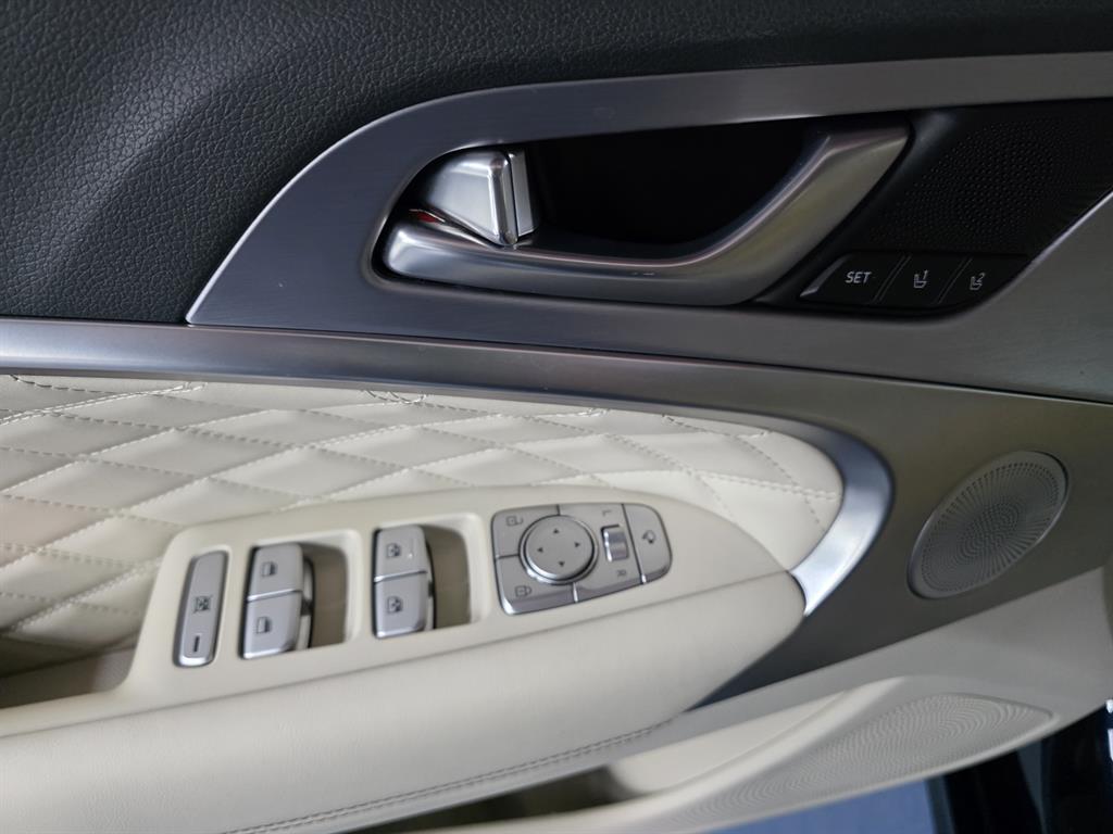 Genesis G70 - Vista 7