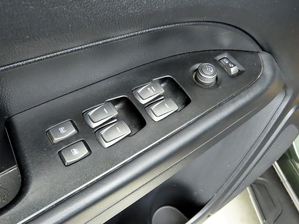 Ssangyong Rexton - Vista 12