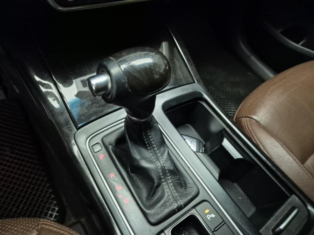 KIA Sorento - Vista 8