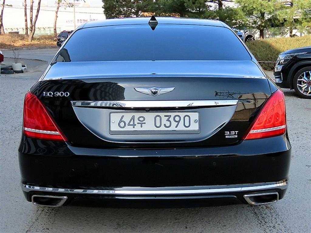 Genesis EQ900 - Vista 4