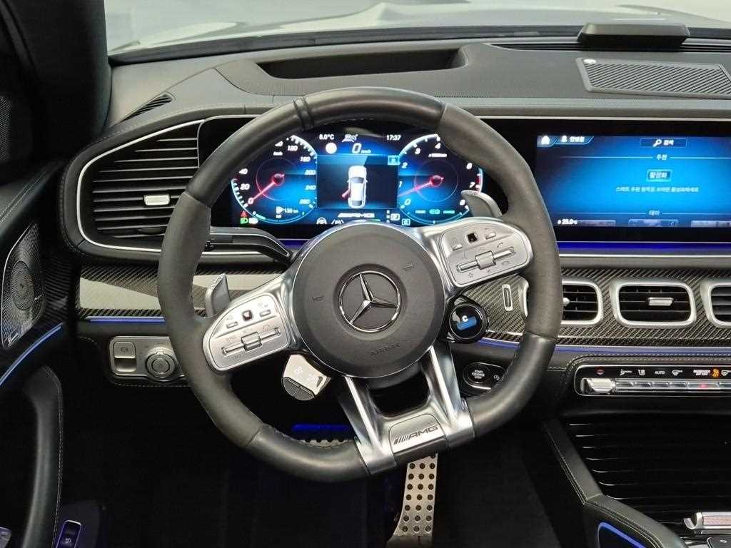 Mercedes Benz GLE Class - Vista 9