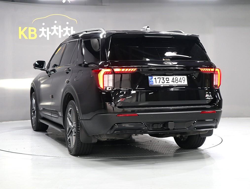 Ford Explorer - Vista 4