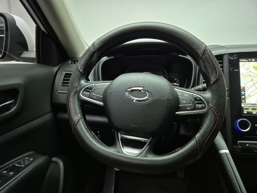 SAMSUNG QM6 - Vista 9