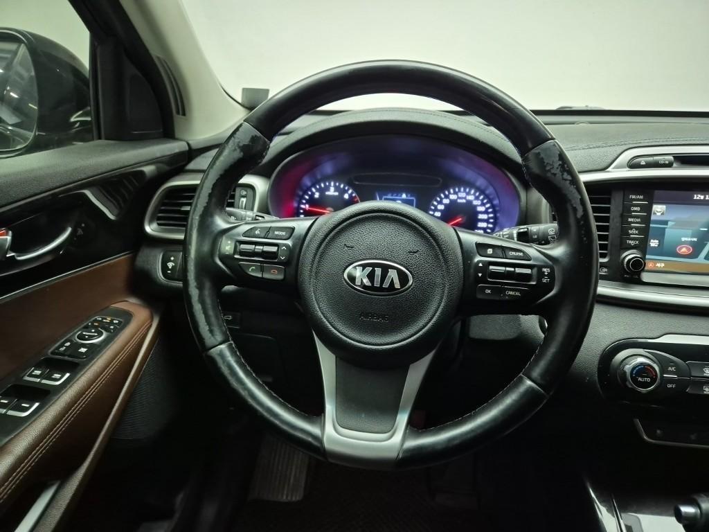 KIA Sorento - Vista 9