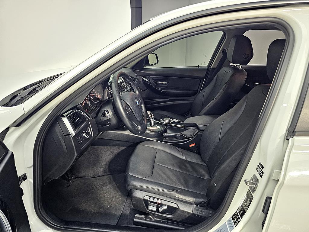 BMW 3 series - Vista 8