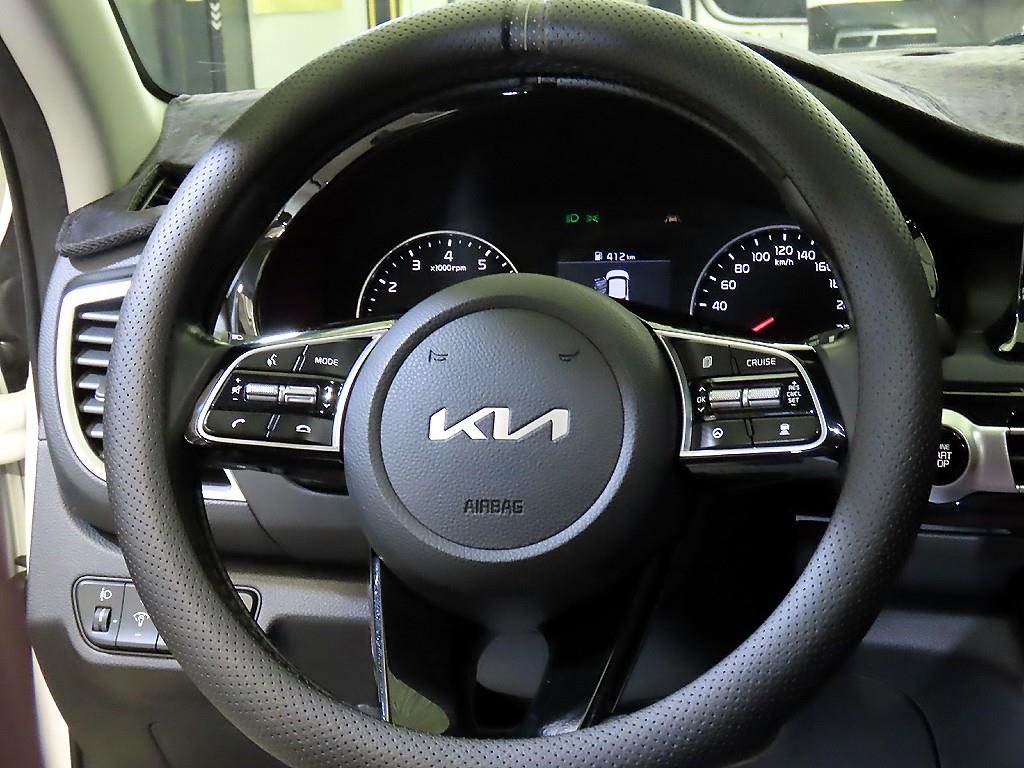 KIA Seltos - Vista 8