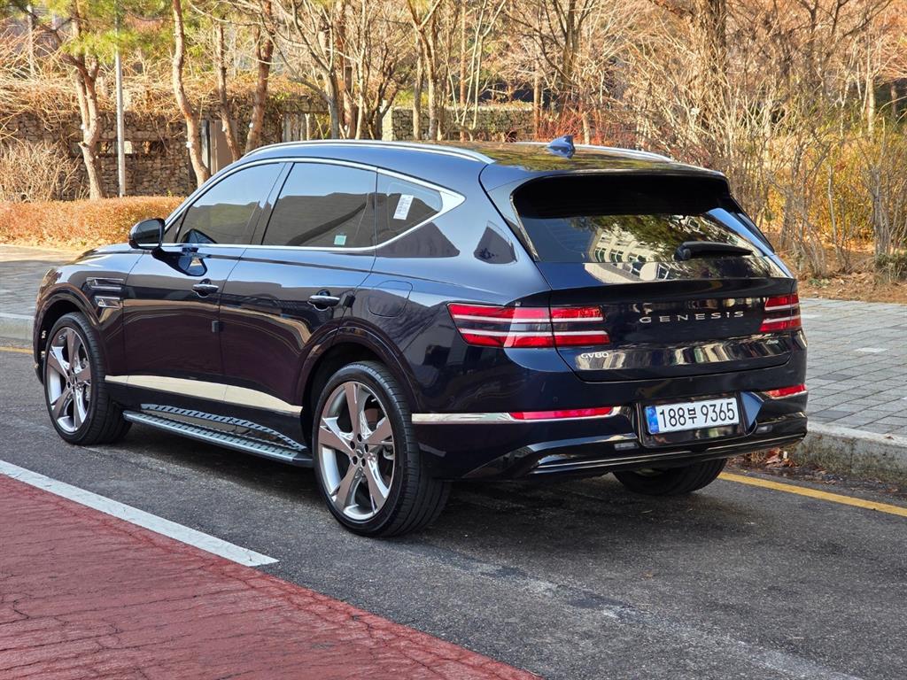 Genesis GV80 - Vista 5