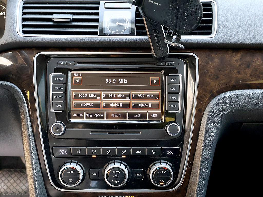 Volkswagen Passat 2015 Blanco - Importación desde Corea - HF Imports Iquique - Foto 9