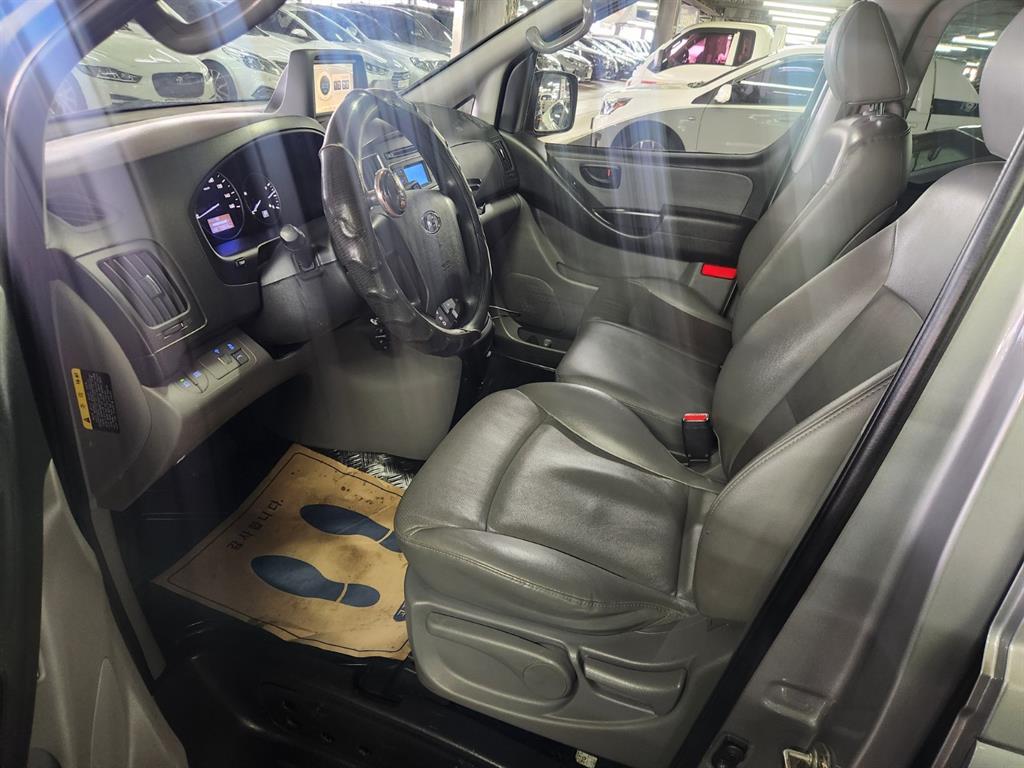 HYUNDAI Starex 2018 Gris - Importación desde Corea - HF Imports Iquique - Foto 16