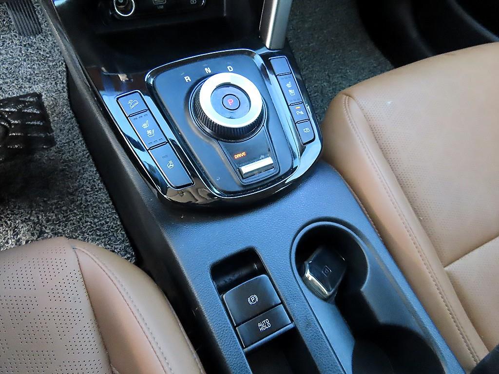 KIA Seltos - Vista 10