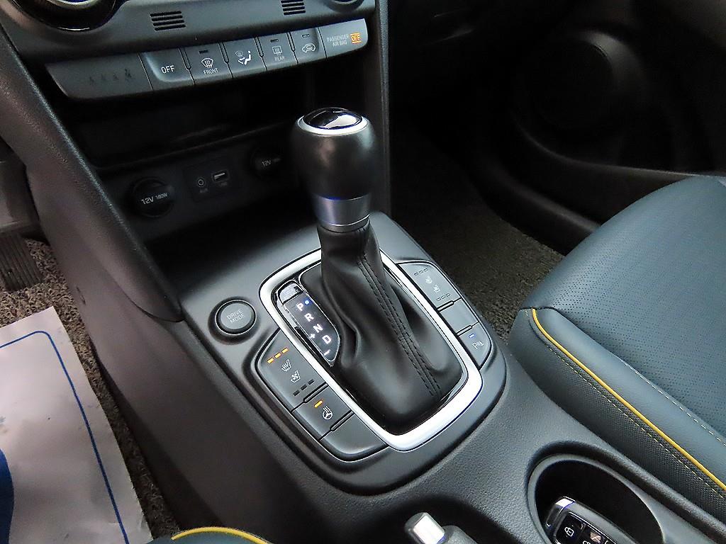 HYUNDAI Kona - Vista 11