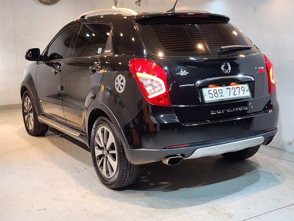 Ssangyong Korando - Vista 4