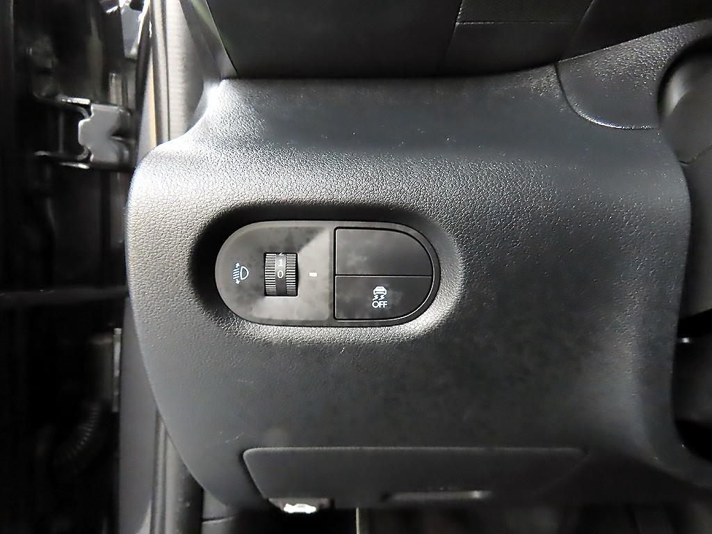 HYUNDAI Casper - Vista 12