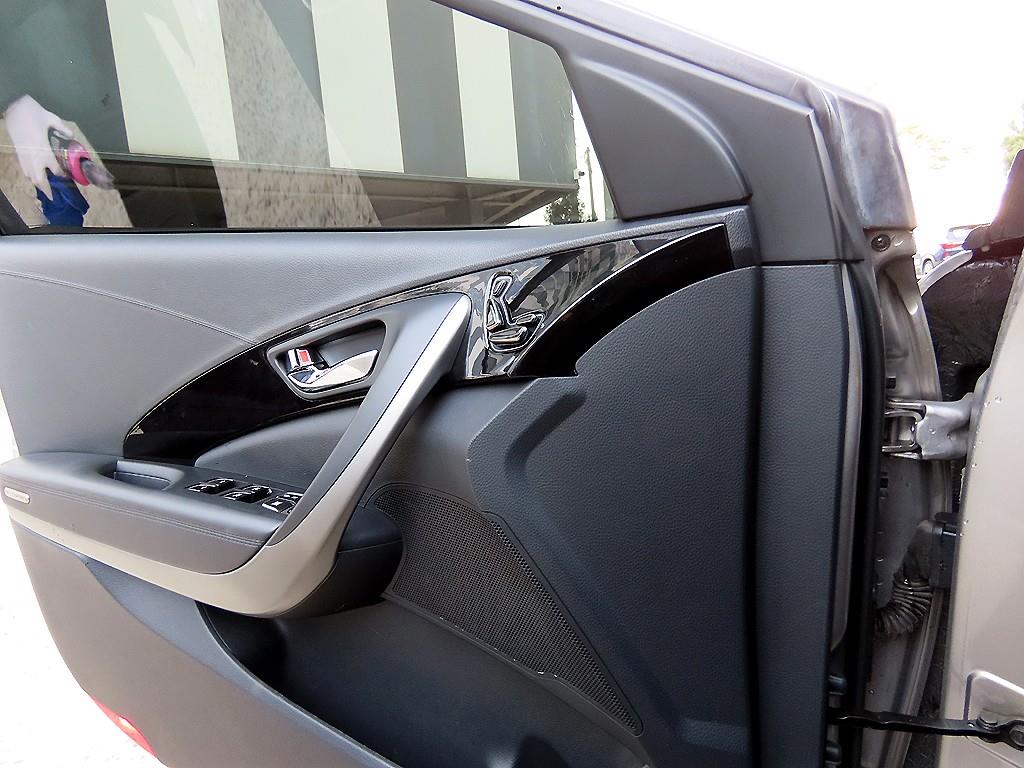 HYUNDAI Grandeur - Vista 11