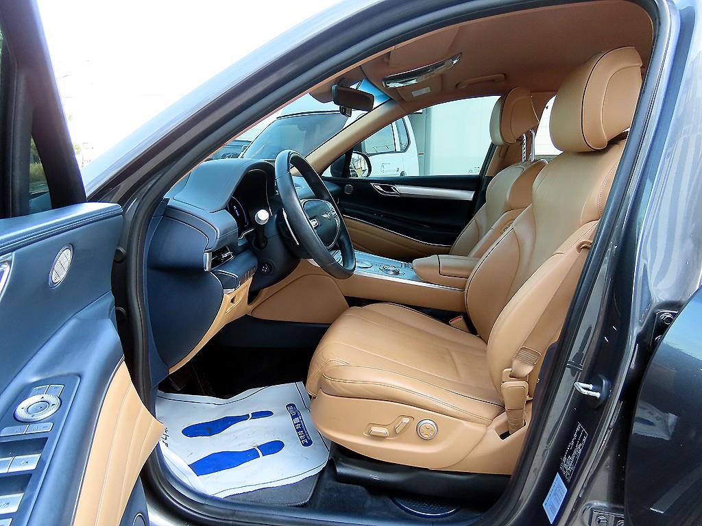 Genesis GV80 - Vista 5