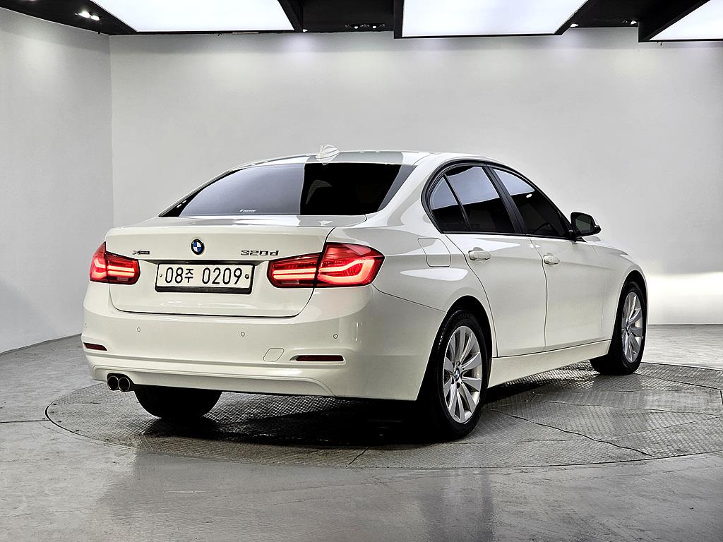 BMW 3 series - Vista 4