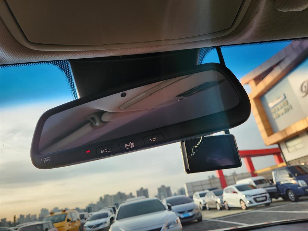 HYUNDAI Grandeur - Vista 8