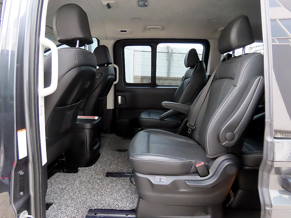 HYUNDAI Staria - Vista 6