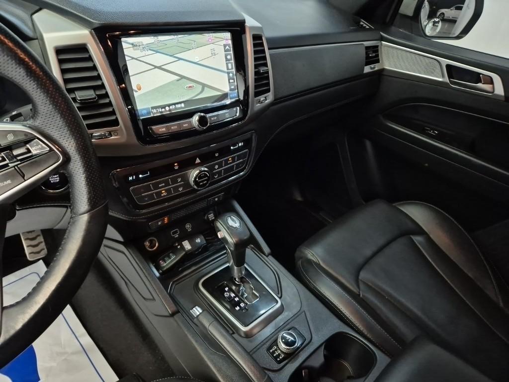 Ssangyong Rexton - Vista 10