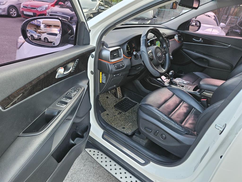 KIA Sorento - Vista 7