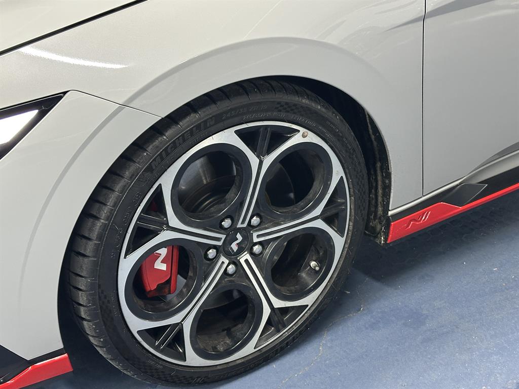 HYUNDAI Avante - Vista 5