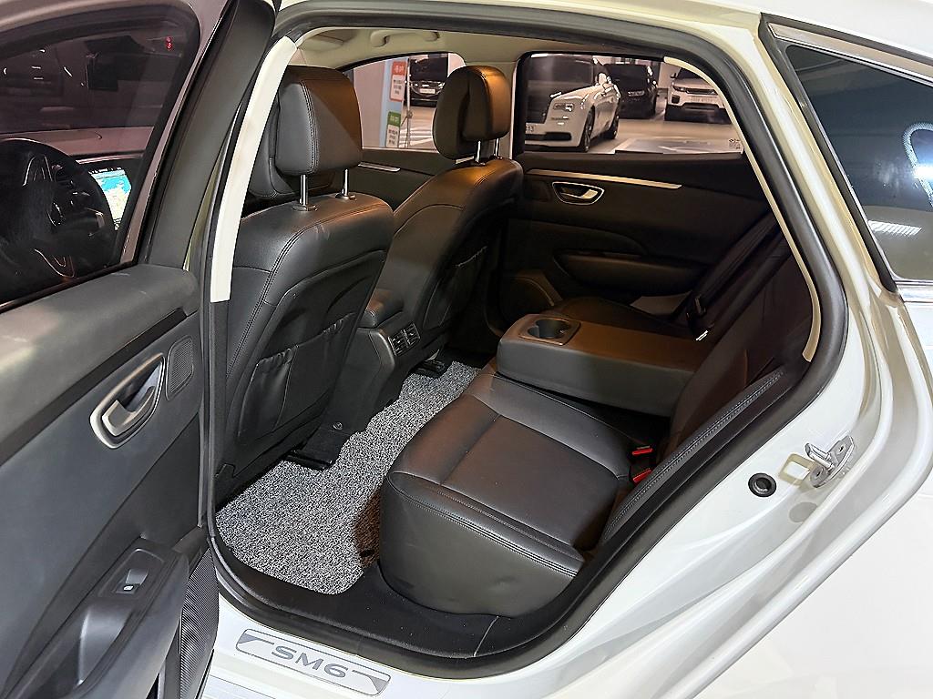 SAMSUNG SM6 - Vista 8