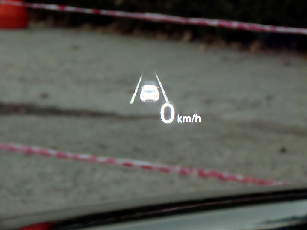 Genesis G70 - Vista 10