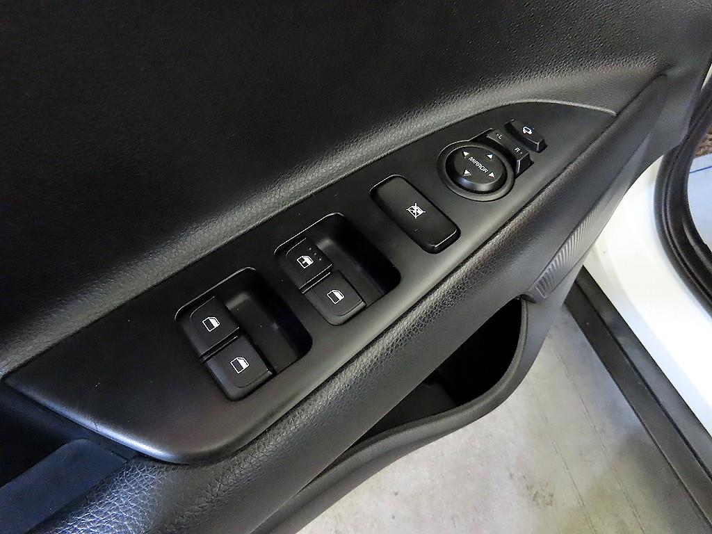 KIA Stonic 2018 - Importación desde Corea - HF Imports Iquique - Foto 13