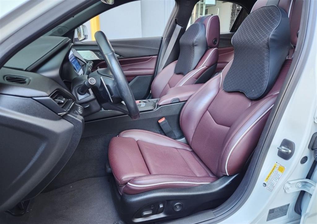 Cadillac CT4 - Vista 4