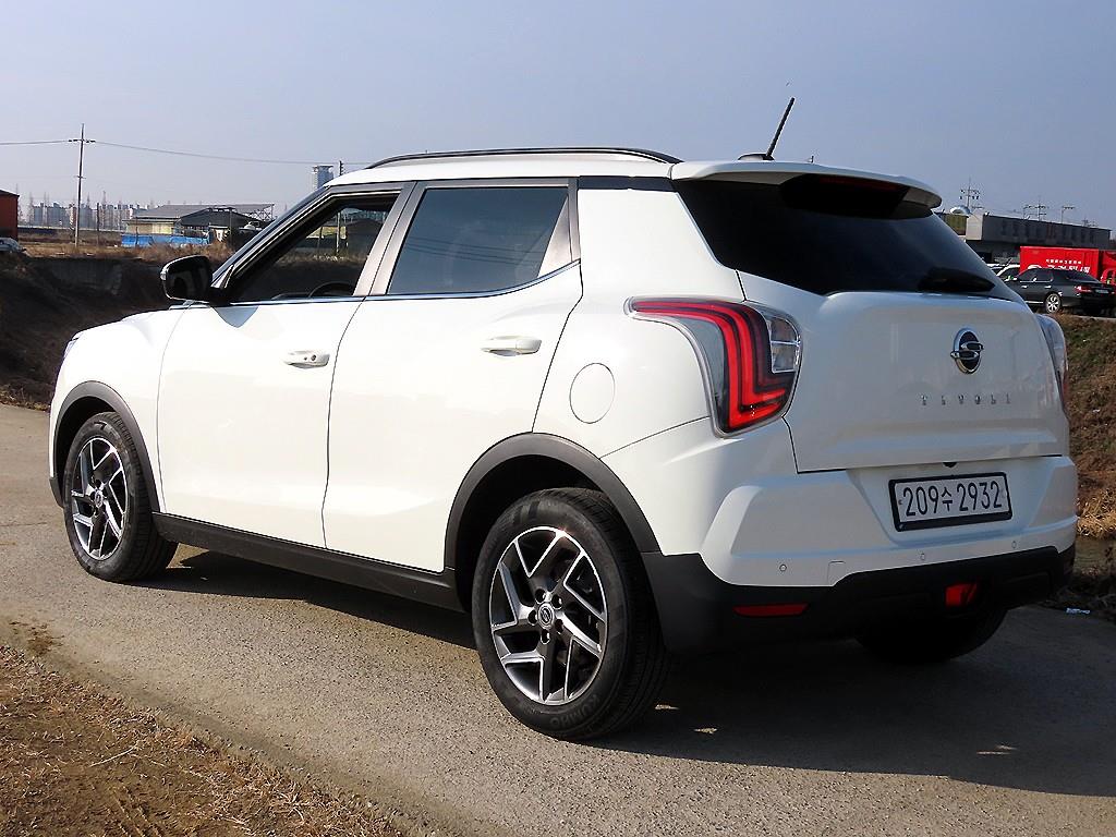 Ssangyong Tivoli - Vista 3