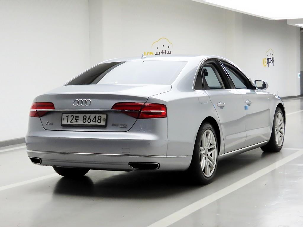 Audi A8 - Vista 4