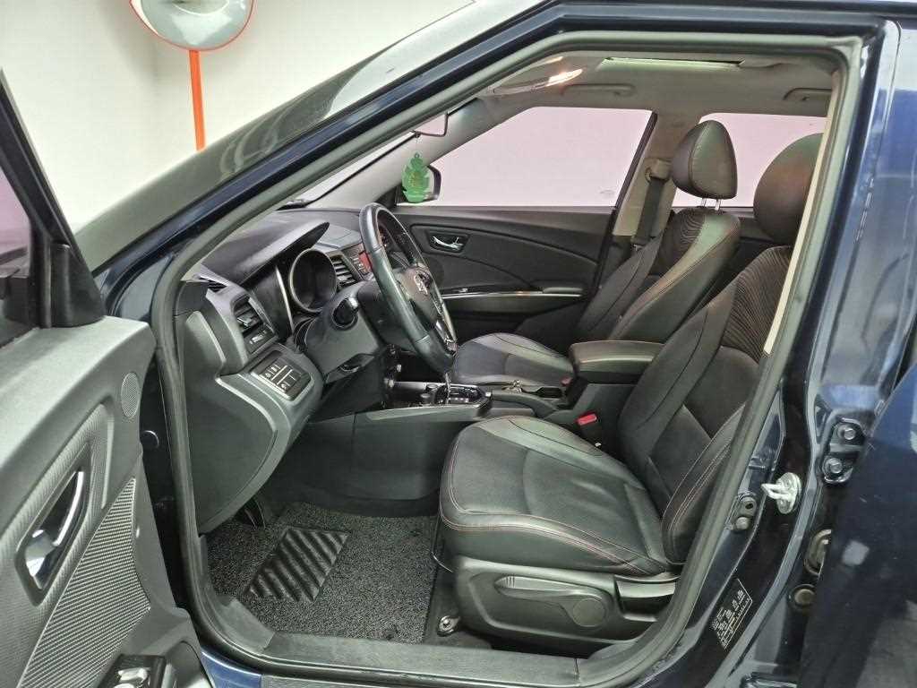 Ssangyong Tivoli - Vista 11