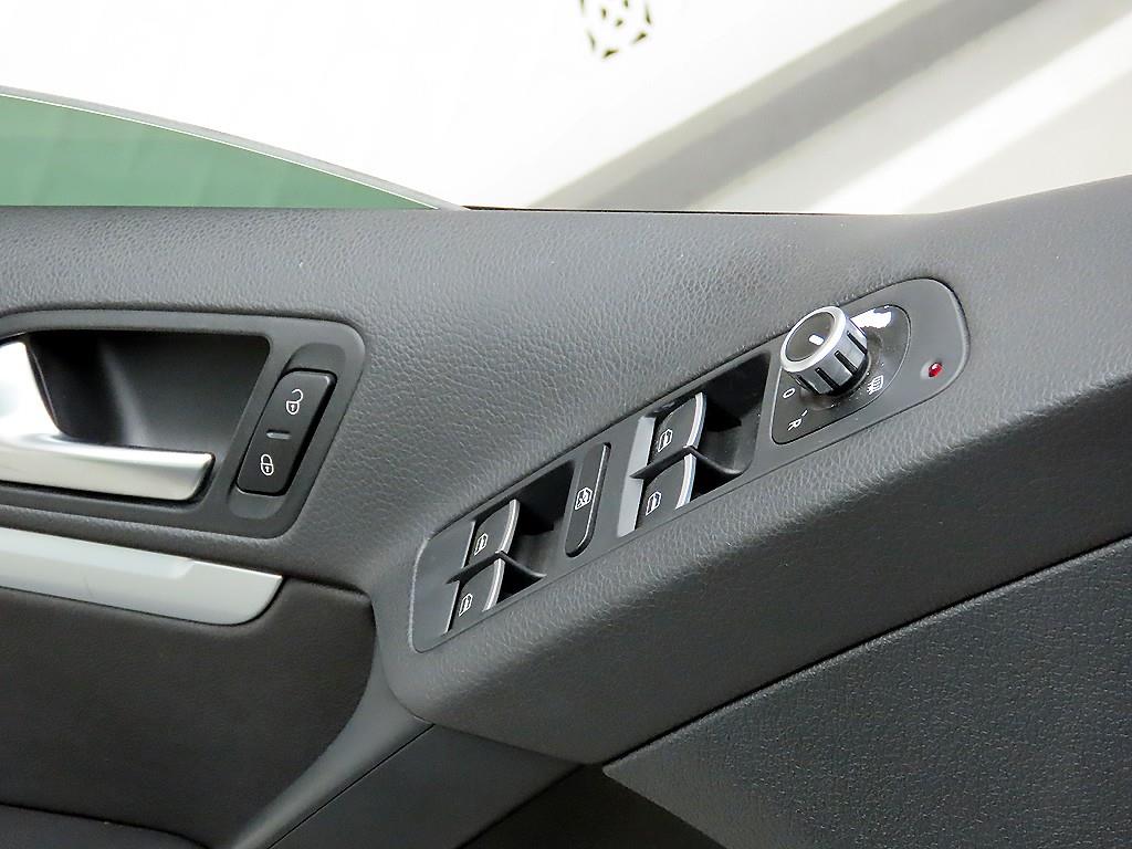 Volkswagen Tiguan - Vista 11