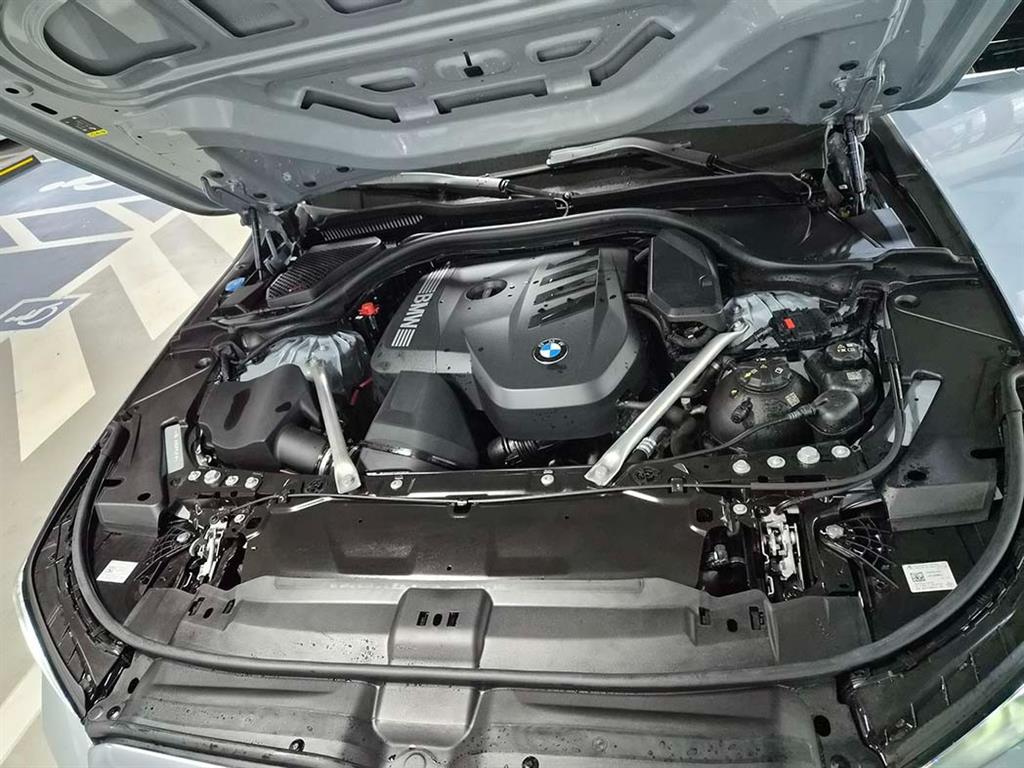 BMW 5 Series 2024 - Importación desde Corea - HF Imports Iquique - Foto 19