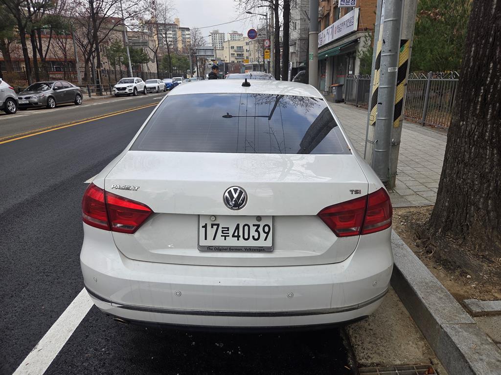 Volkswagen Passat - Vista 4