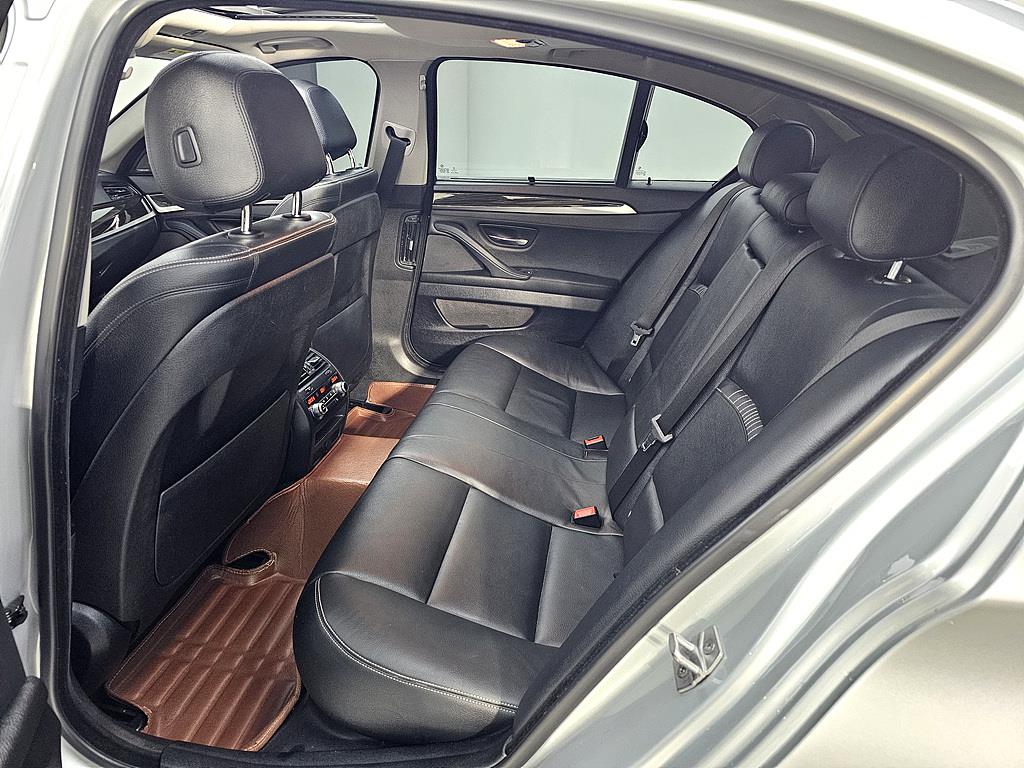 BMW 5 Series - Vista 9