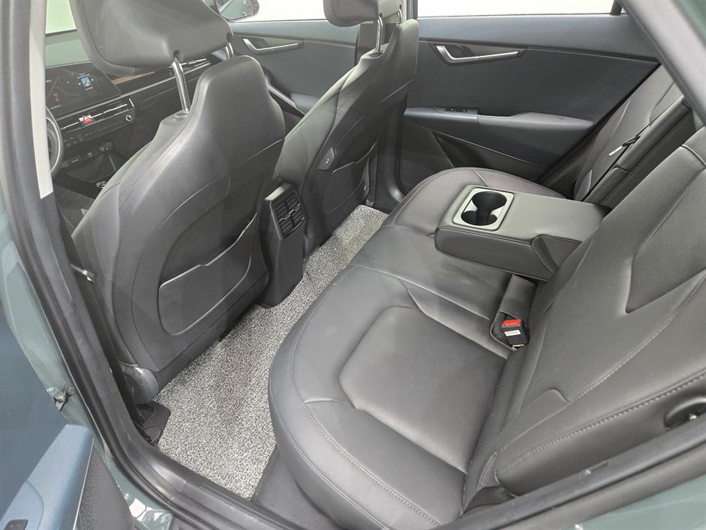 KIA Niro - Vista 8