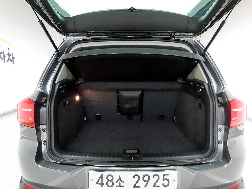 Volkswagen Tiguan - Vista 5